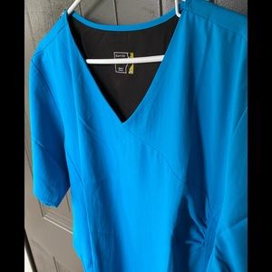 Wonderwink 2X Scrub Top NWOT